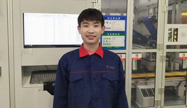 单宝鑫：坚持不断创新，争做97522国际游戏官网工匠